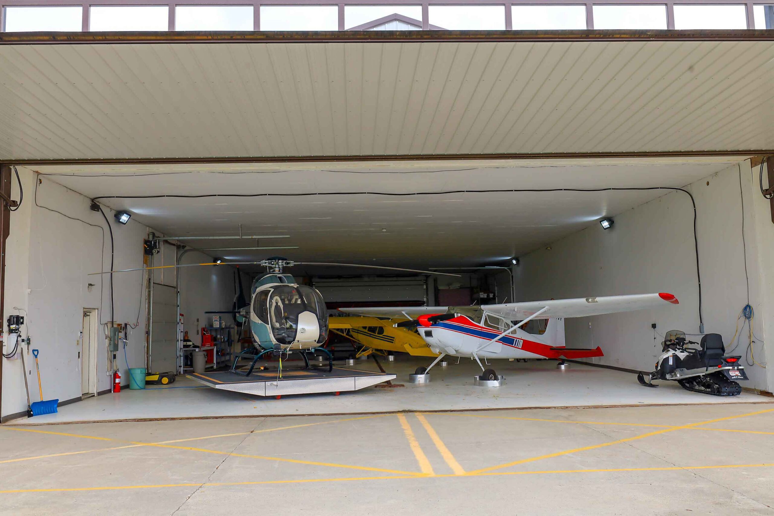 Helicopter hangar 42' x 16' PLift door AB post PS resized for website (21)